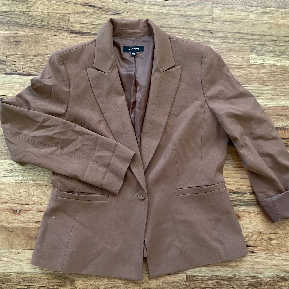 Nine West Women's One Button Blazer Jacket Size 10 Tan Long Sleeve
